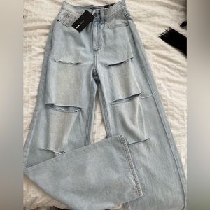 BNWT Fashionnova Jeans
